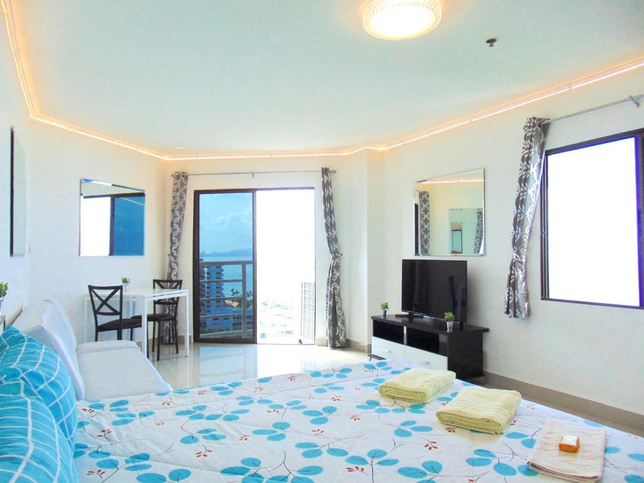 Sea View Beachfront Condos Pattaya Джомтьен Экстерьер фото